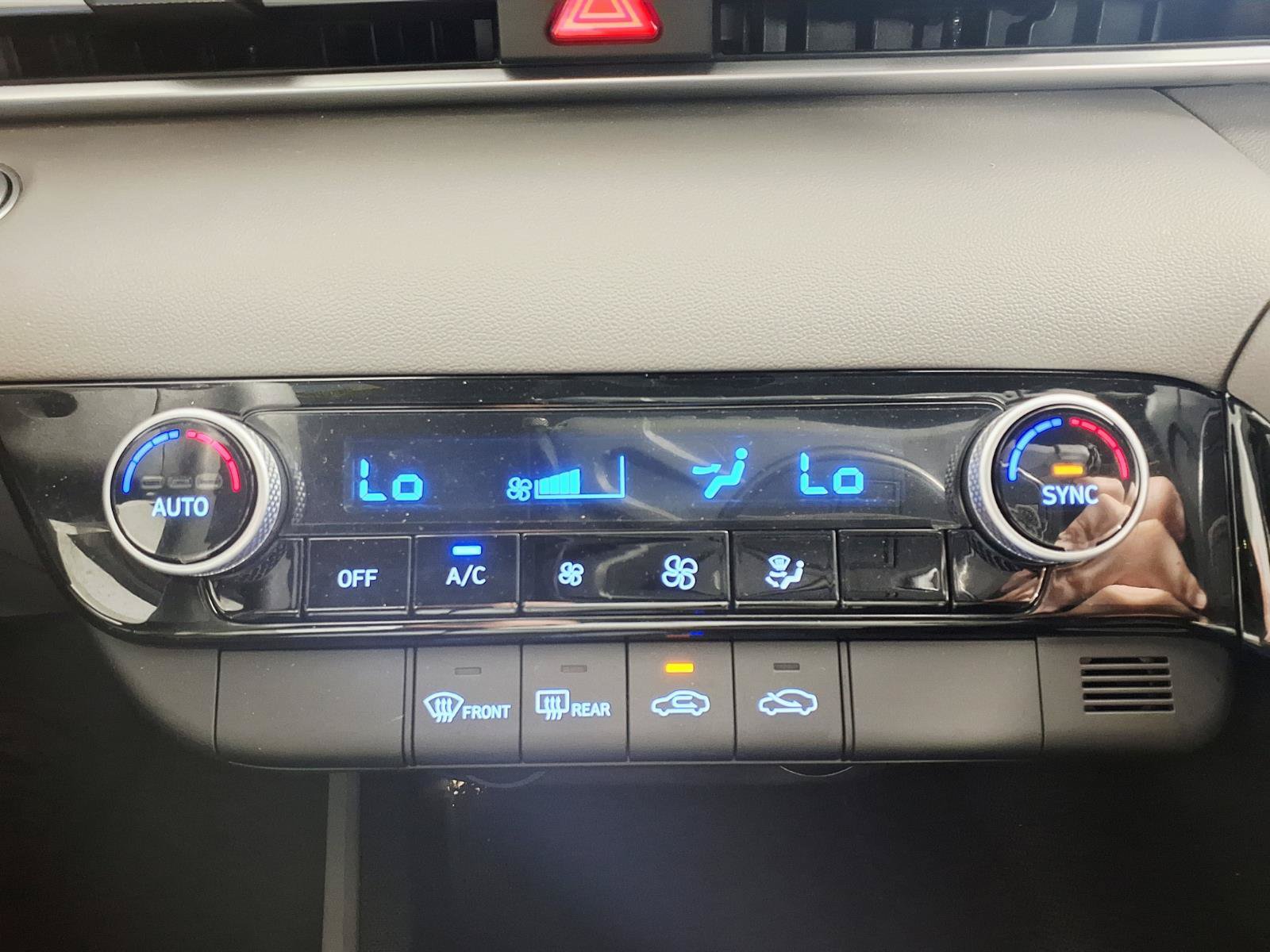Used 2026 Hyundai Elantra Hybrid FWD image 20