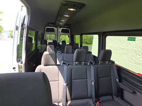 Used 2025 Mercedes-Benz Sprinter 2500 image 11