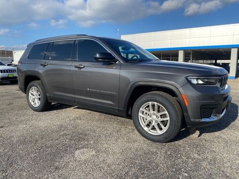 Used 2022 Jeep Grand Cherokee L Laredo w/ Luxury Tech Group I image 6