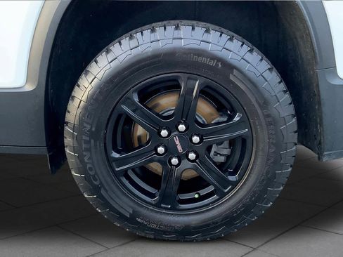 Used 2022 GMC Acadia AT4 image 10