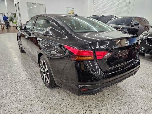 Used 2019 Nissan Altima 2.5 SL FWD image 7