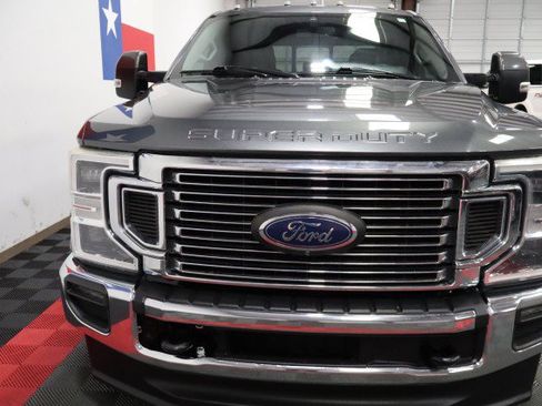 Used 2020 Ford F350 Lariat w/ Lariat Ultimate Package AWD/4WD image 4