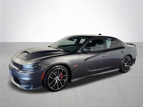 Used 2018 Dodge Charger R/T Scat Pack image 2