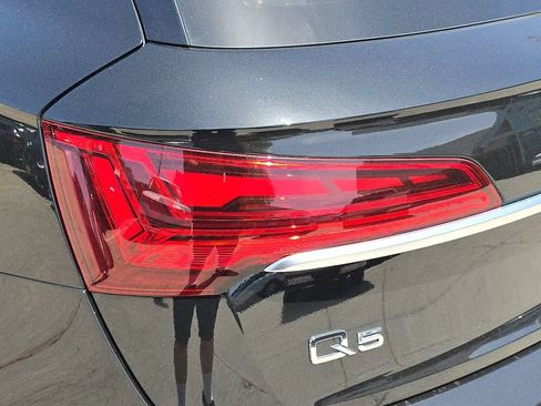 Used 2023 Audi Q5 2.0T Premium w/ Convenience Package AWD/4WD image 37