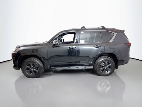 New 2026 Lexus LX 700h Overtrail image 4