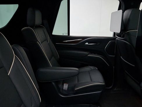Certified 2023 Cadillac Escalade Premium Luxury AWD/4WD image 29