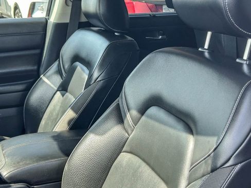 Certified 2022 Nissan Pathfinder SL FWD image 25