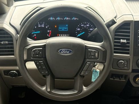 Used 2022 Ford F250 XL w/ Power Equipment Group image 15