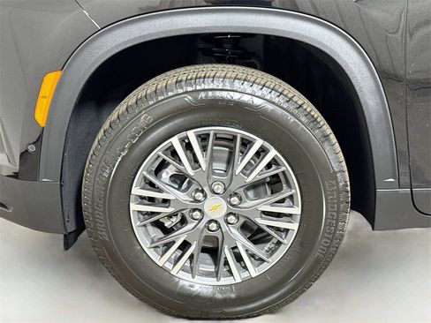 New 2026 Chevrolet Traverse LT w/ Enhanced Driving Package image 19