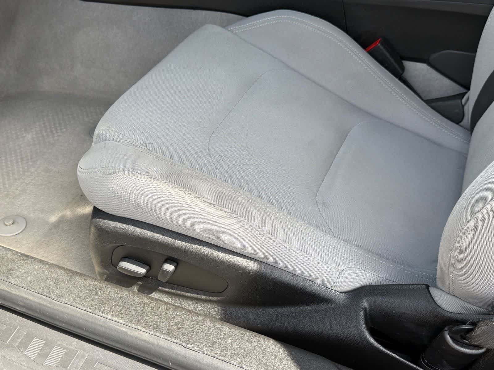 Used 2021 Chevrolet Camaro LT RWD image 15