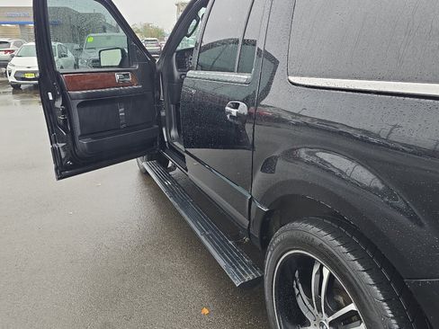 Used 2016 Lincoln Navigator L Select image 13