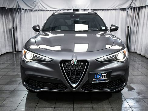 Used 2022 Alfa Romeo Stelvio Ti AWD/4WD image 2