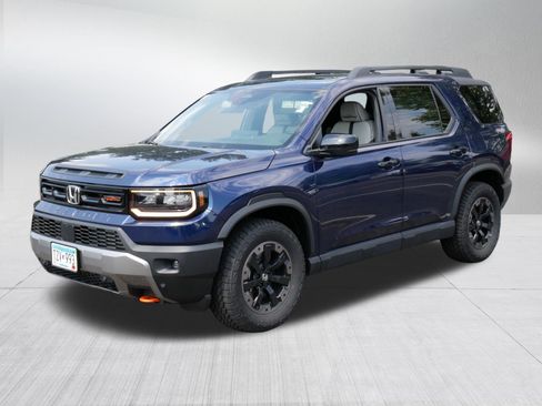 Used 2026 Honda Passport TrailSport Elite image 3