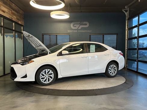Used 2019 Toyota Corolla LE FWD image 22