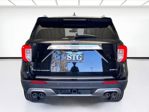 Used 2022 Ford Explorer Platinum w/ Equipment Group 601A image 5