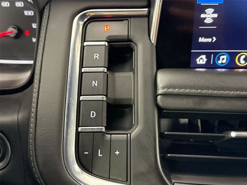 Used 2021 Chevrolet Suburban LT image 25