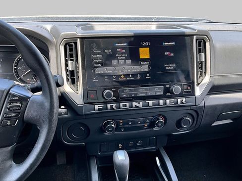 Certified 2025 Nissan Frontier SV RWD image 7
