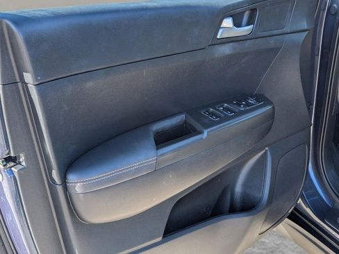 Used 2022 Kia Sportage LX image 15