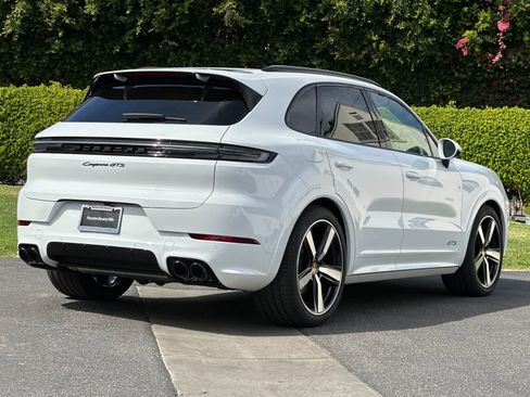 New 2026 Porsche Cayenne GTS image 8