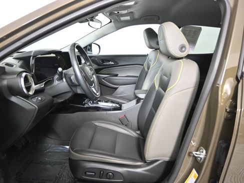 Used 2024 Chevrolet Trax ACTIV w/ Driver Confidence Package image 20