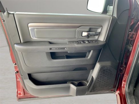 Used 2024 RAM 1500 Classic SLT image 12