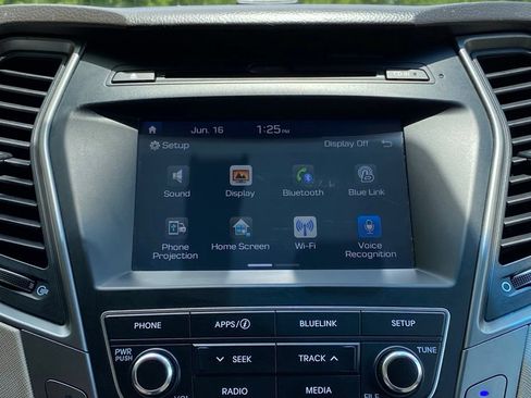 Used 2018 Hyundai Santa Fe Sport w/ 2.4L Value Package 02 FWD image 15