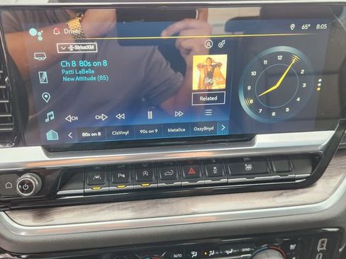 Used 2025 Chevrolet Silverado 1500 LTZ RWD image 16