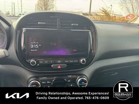 Used 2023 Kia Soul S image 11