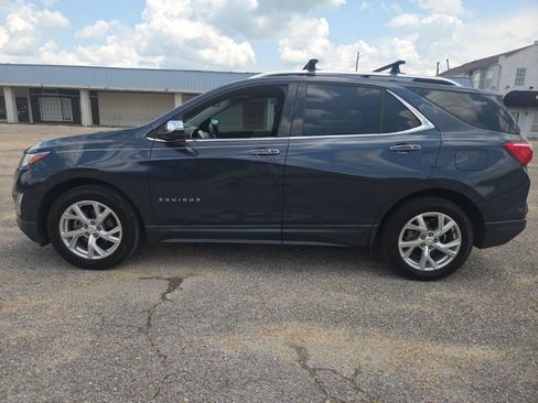 Used 2018 Chevrolet Equinox Premier FWD image 5
