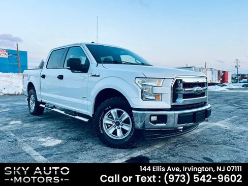 Used 2017 Ford F150 XLT w/ Equipment Group 301A Mid image 3
