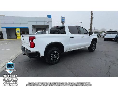 Used 2024 Chevrolet Silverado 1500 ZR2 w/ Technology Package image 11