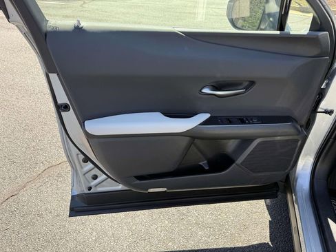 Used 2025 Lexus UX 300h AWD w/ Accessory Package (Z1) image 13