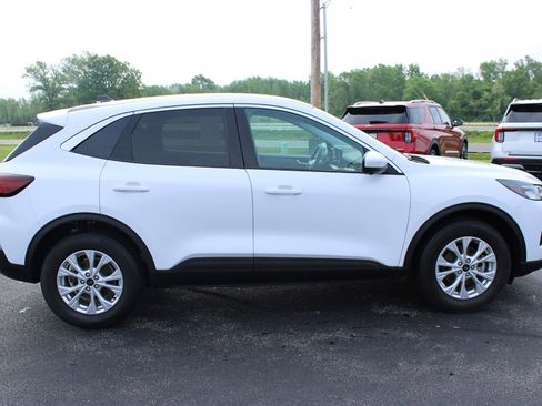 Used 2023 Ford Escape Active w/ Tech Pack #2 AWD/4WD image 15