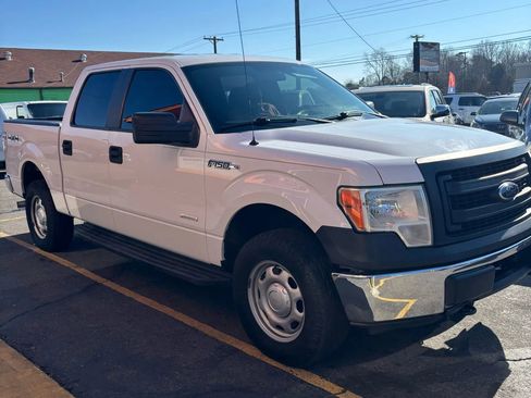 Used 2013 Ford F150 XL w/ Mid Equipment Group image 2
