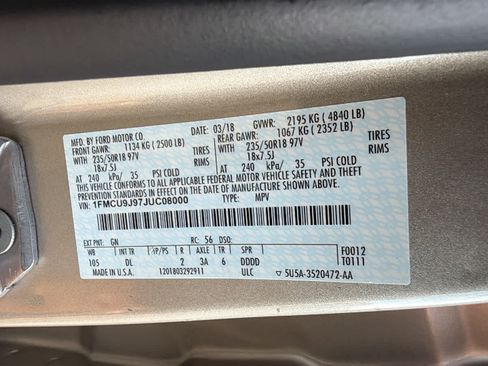 Used 2018 Ford Escape Titanium w/ Ford Safe & Smart Package AWD/4WD image 30
