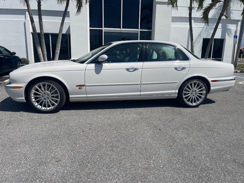 Used 2004 Jaguar XJ8 XJR image 40