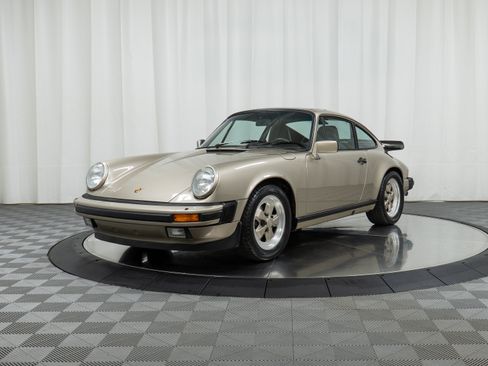 Used 1986 Porsche 911 Carrera image 1