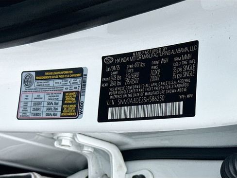 Used 2025 Hyundai Tucson SE FWD image 30