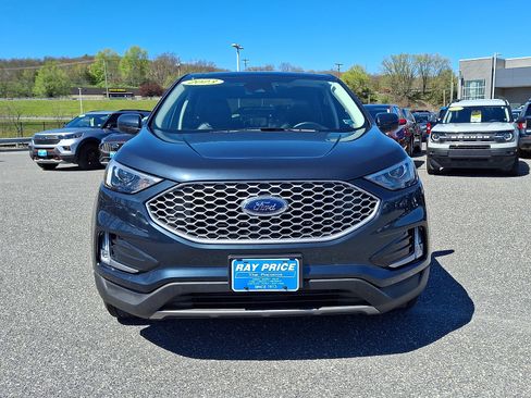 Certified 2024 Ford Edge SEL w/ Convenience Package AWD/4WD image 2