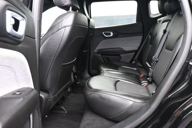 Used 2024 Jeep Compass Latitude AWD/4WD image 18