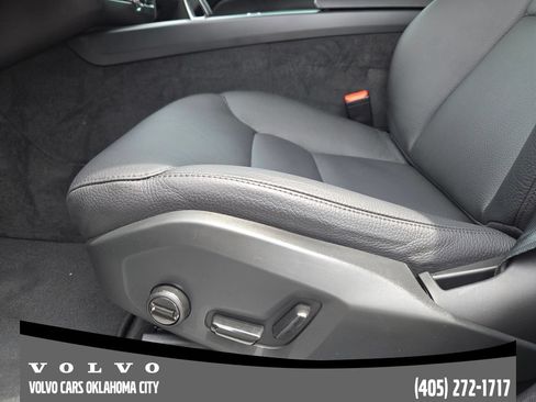 Certified 2023 Volvo XC60 B5 Plus w/ Protection Package Premier FWD image 18