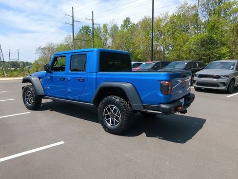 New 2025 Jeep Gladiator Rubicon w/ Steel Bumper Group image 17