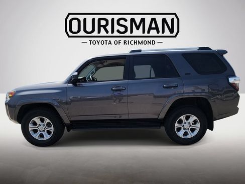 Used 2023 Toyota 4Runner SR5 AWD/4WD image 4