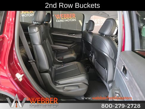 Used 2023 Jeep Grand Cherokee L Limited w/ Black Appearance Package AWD/4WD image 12