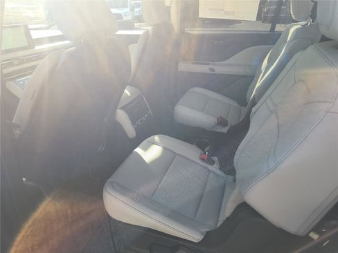 New 2026 Lincoln Aviator Premiere image 17
