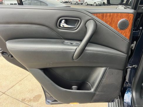 Used 2018 INFINITI QX80 4WD w/ Driver Assistance Package image 21