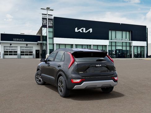 New 2026 Kia Niro EX FWD image 5