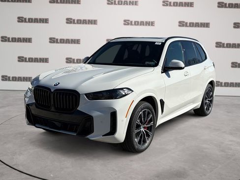 New 2026 BMW X5 xDrive40i w/ M Sport Package AWD/4WD image 1
