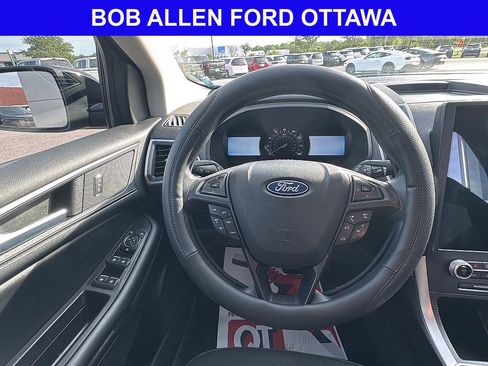 Used 2022 Ford Edge SE w/ Black Appearance Package AWD/4WD image 19