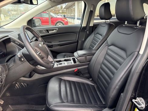Used 2023 Ford Edge SEL w/ Convenience Package image 16